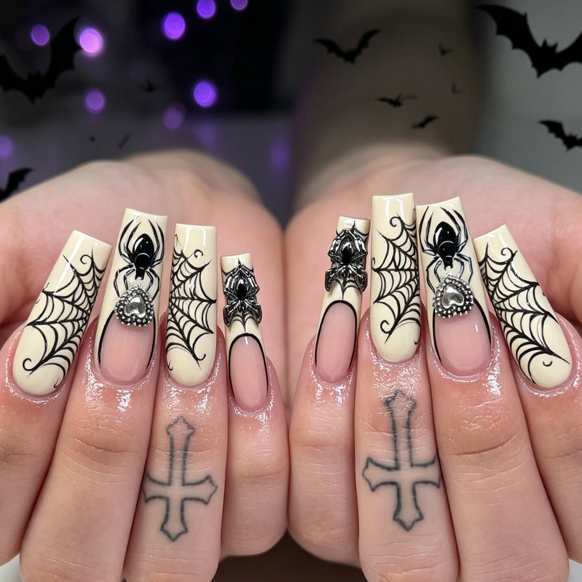 Gothic Halloween-inspirierte Nagelkunst-Erweiterungen Brehn