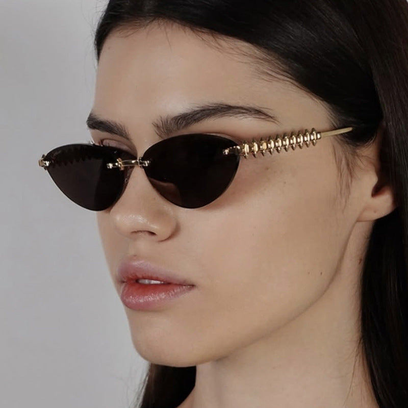 Damen Sonnenbrille im modernen, geometrischen Design mit stylishem Metallrahmen und UV-Schutz Brehn