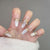 Glamouröse Kunstnägel mit eleganten Golden Details Brehn