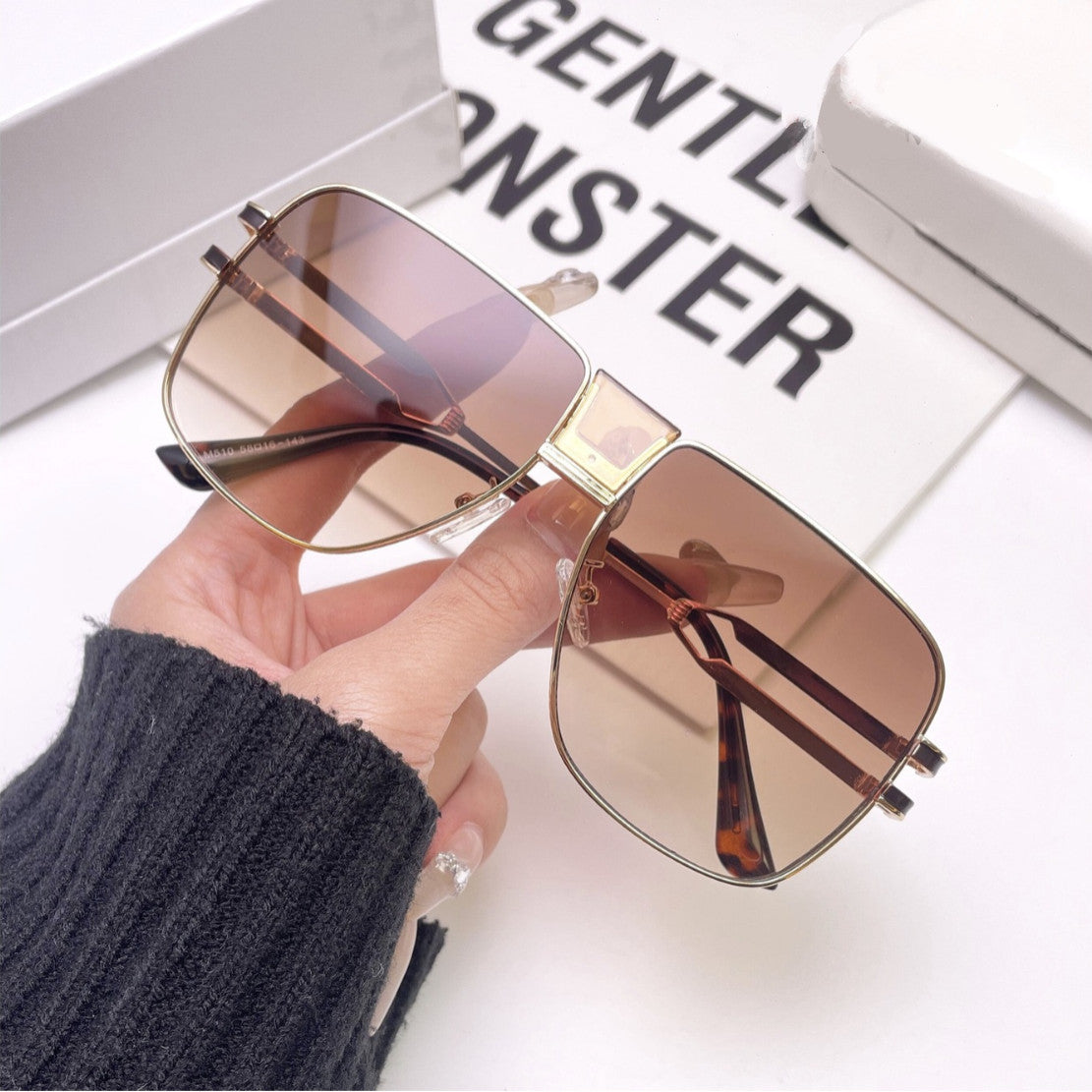 Damen moderne quadratische Sonnenbrille mit elegantem Metallrahmen Brehn
