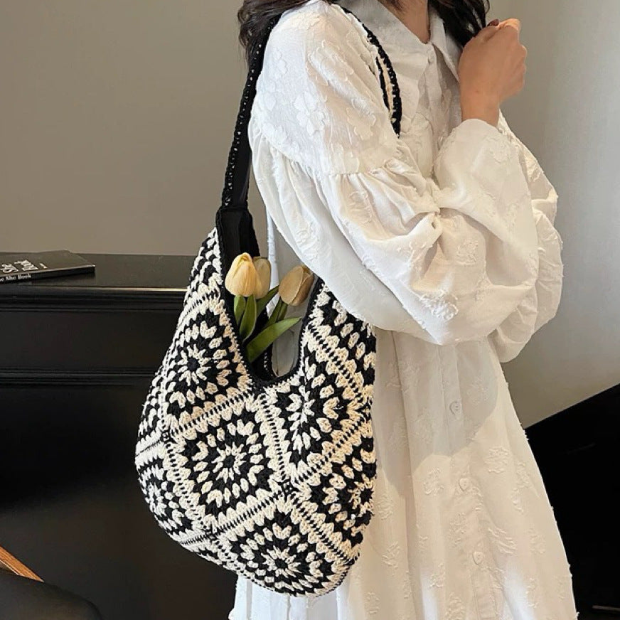 Handgeknüpfte Schultertasche mit Floralen Motiven Brehn