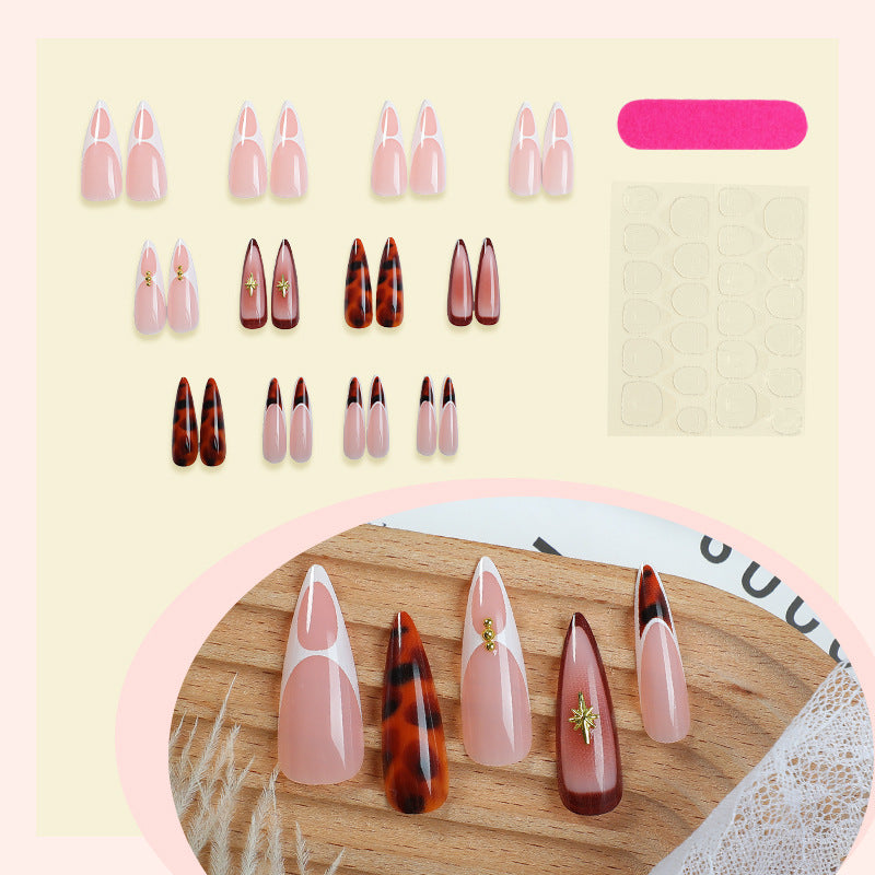 Künstlerisches Press-On-Nagelset mit einzigartigem Schildpatt- und subtilen Blumenmustern Brehn