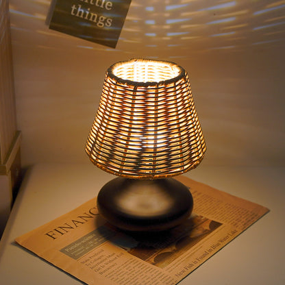 Dekorative Nachttischlampe