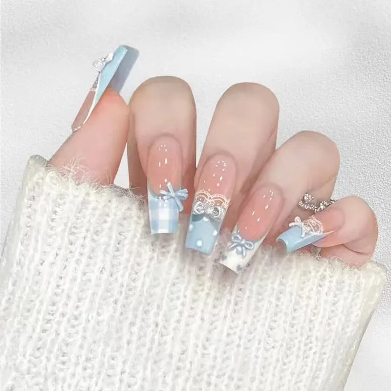 Künstlerisches Press-On-Nagelset mit Sternenmotiv Brehn