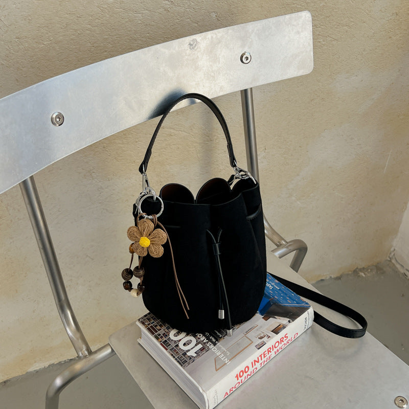 Schnürzug Eimer Tasche