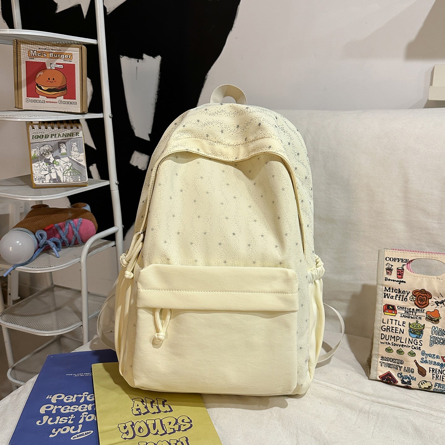 Rucksack mit Niedlichem Sternenmotiv und Praktischem Stauraum Brehn