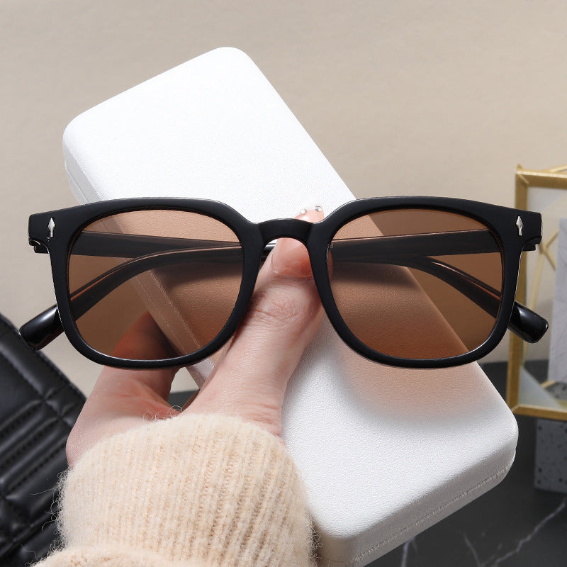 Damen modische quadratische Sonnenbrille mit langlebigem Kunststoffrahmen Brehn