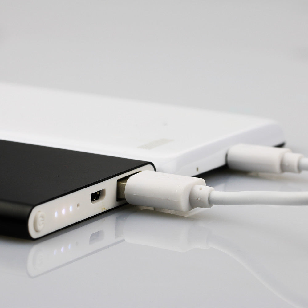 Slim Aluminium tragbare Powerbank mit dualem USB-Ausgang Brehn