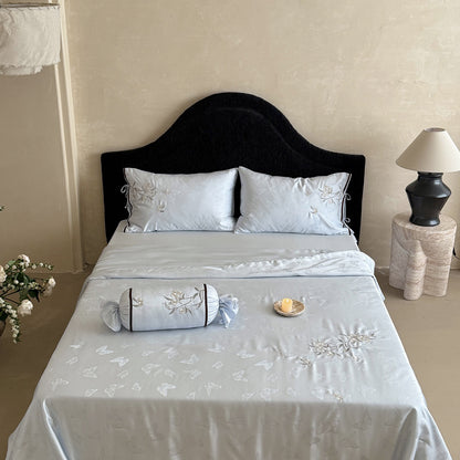 Leichtes Jacquard-Satin-Bettwäsche-Set mit besticktem Schmetterlingsmotiv und Dekorrolle Brehn