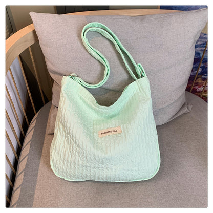 Texturierte Alltagsschultertasche