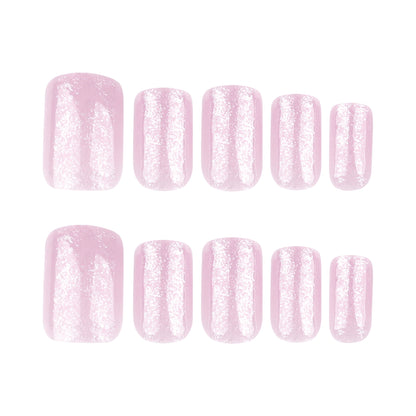 Kunstvolle Nagelverlängerungen mit glitzerndem Finish Brehn
