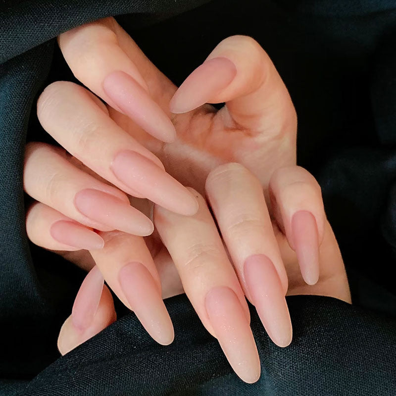 Dekorative Nagelkunst Brehn