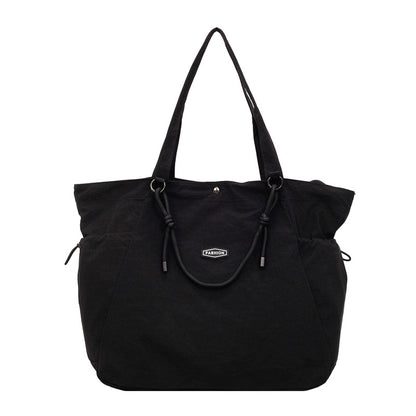 Geräumige lässige Tote