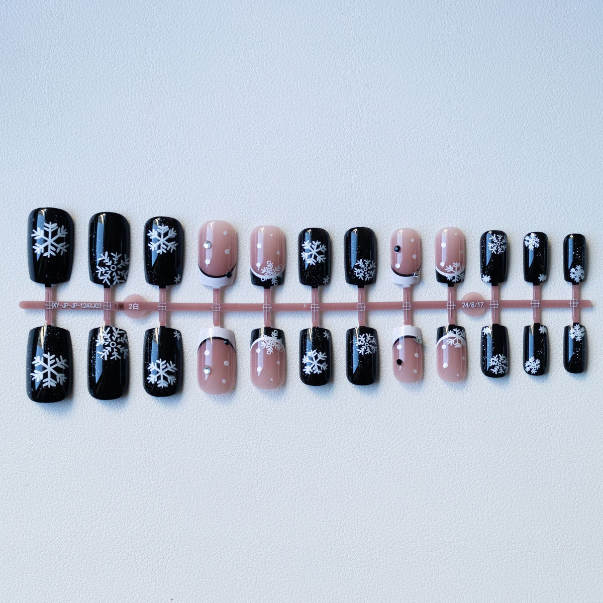 Schneeflocken-inspiriertes Acryl-Nagelkunst-Set