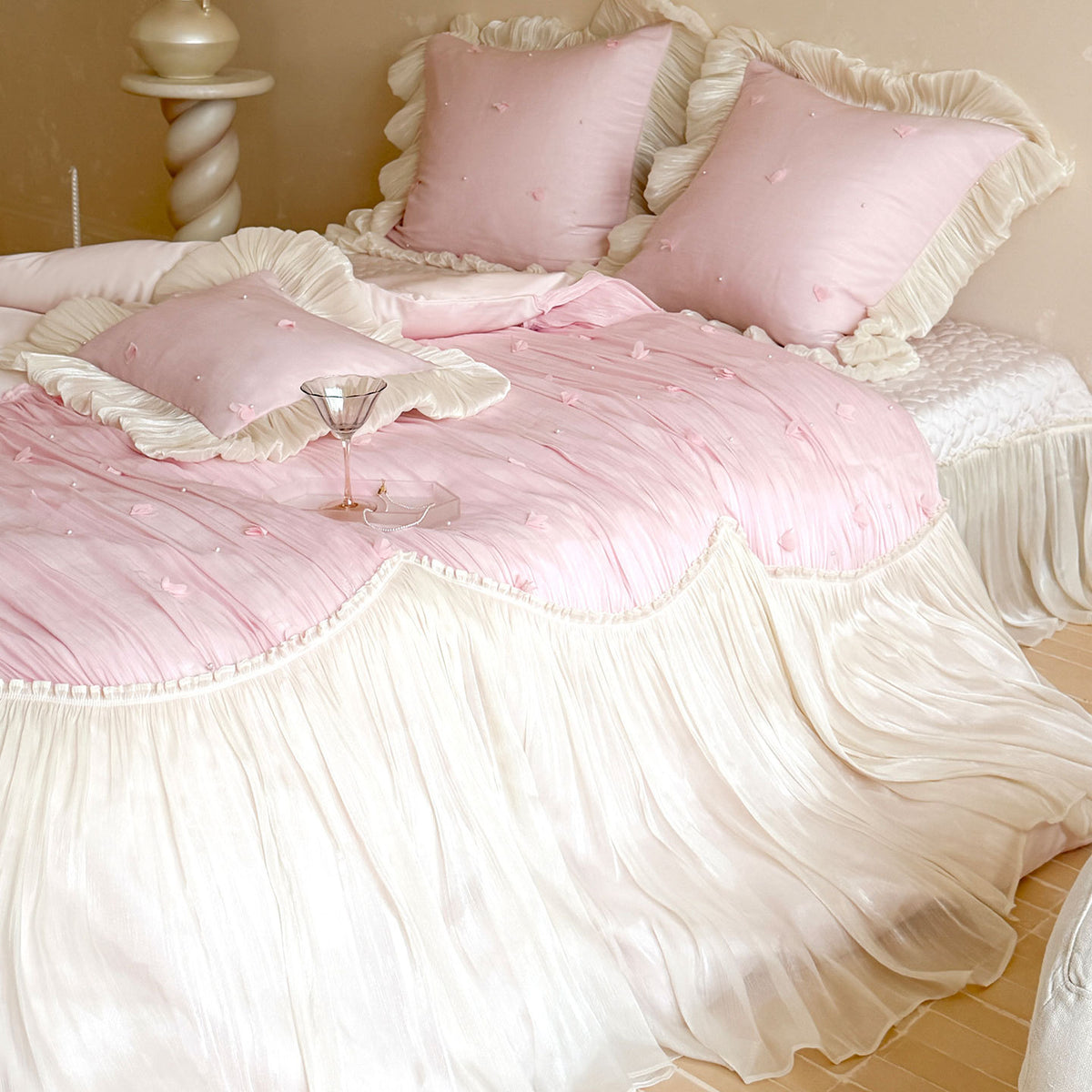 Gefaltetes Rüschenschal Chiffon Bettbezug-Set