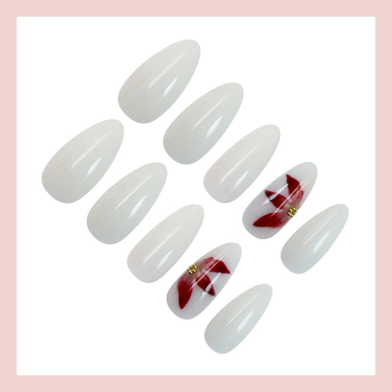 Kunstnagelset mit eleganten Blütenverzierungen Brehn