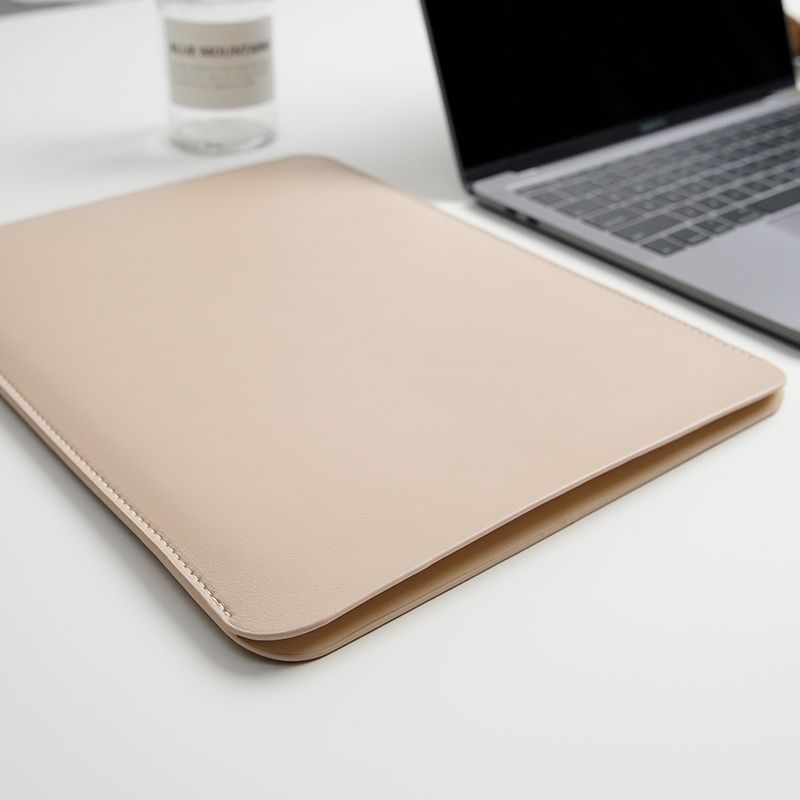 Elegante Leder Laptop Hülle Brehn
