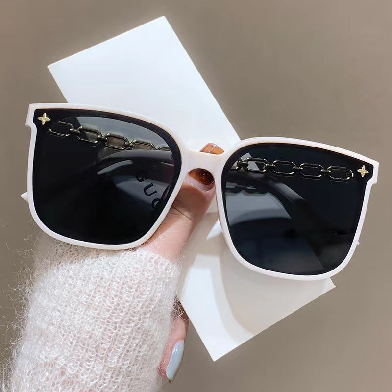 Damen extragroße Sonnenbrille mit modischem Kettenrahmen Brehn