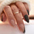 Kunstnagelset mit eleganten Formen und Oberflächen Brehn