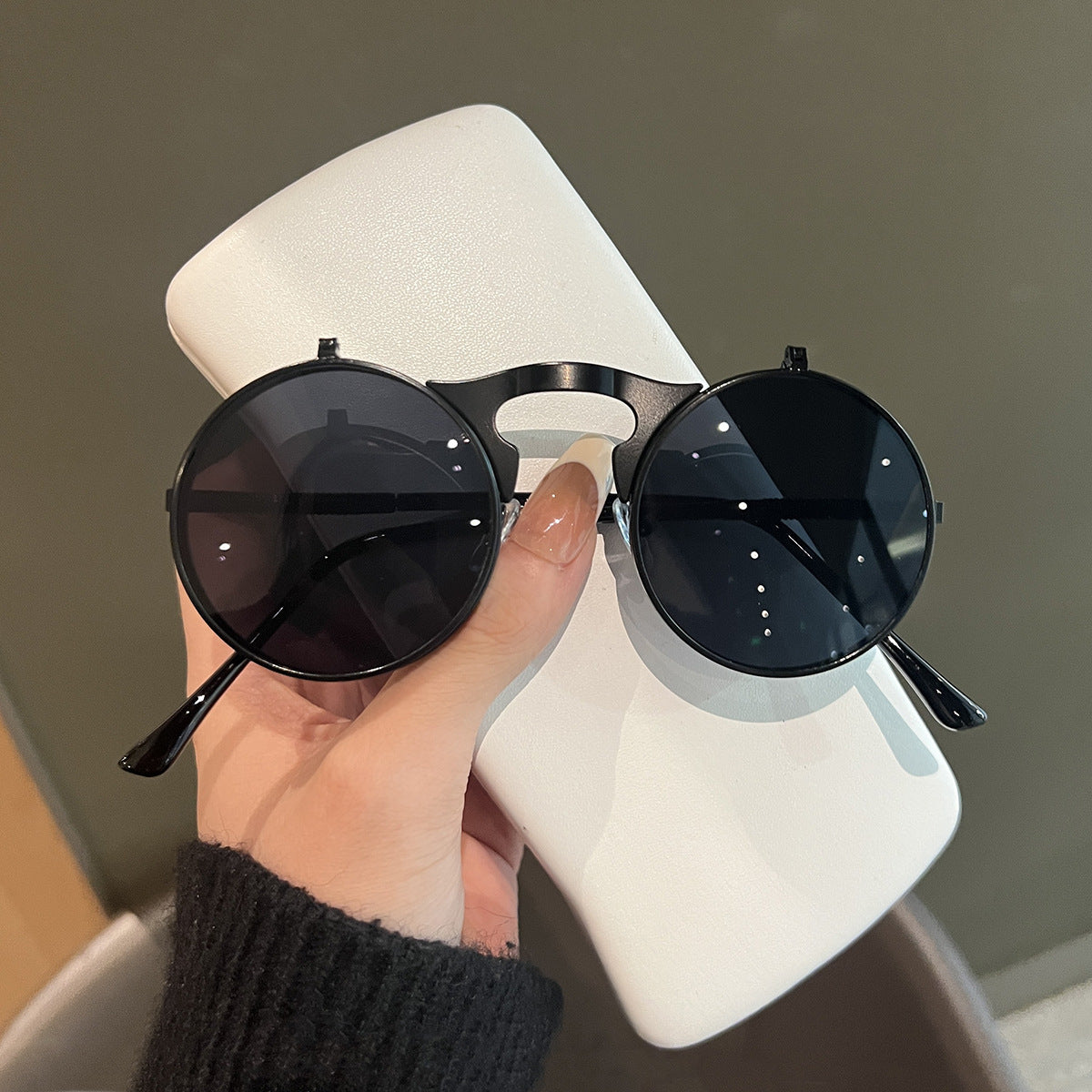 Damen Runde Designer-Sonnenbrille mit innovativem Rahmen Brehn