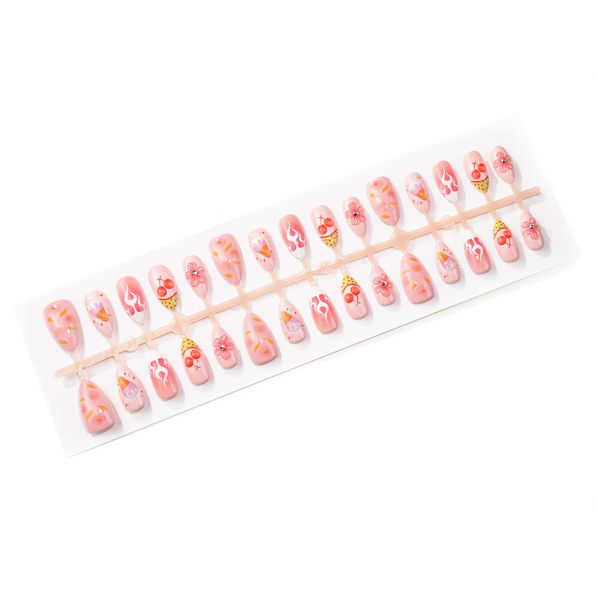 Künstlerische dessertthematische Press-On Nail Art Brehn