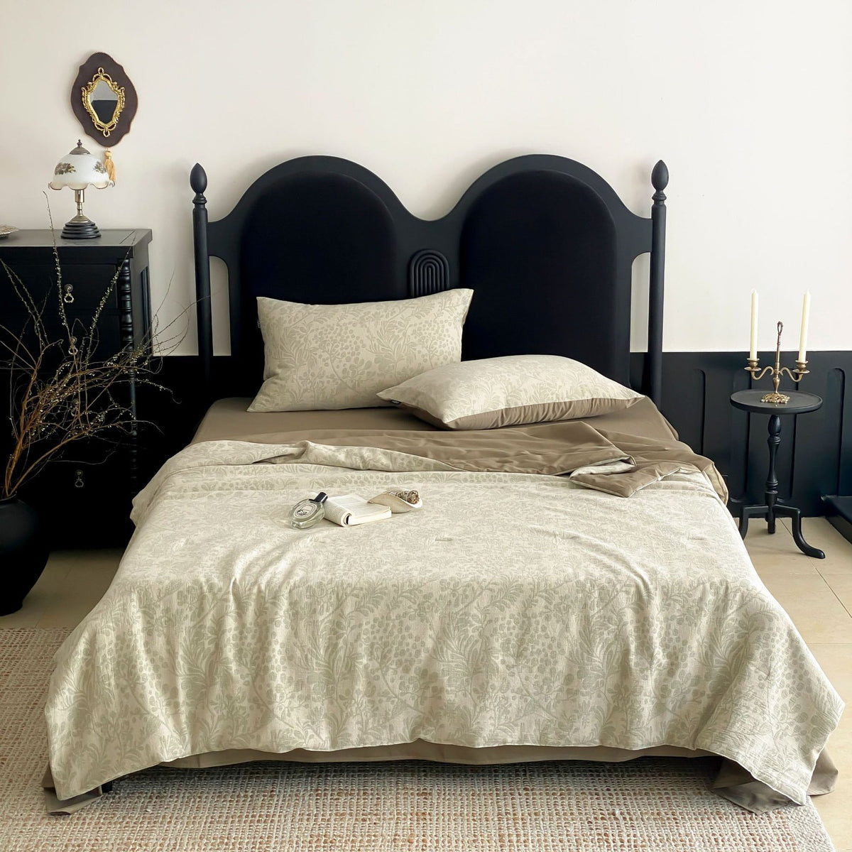 Dezentes Bettwäscheset aus Baumwoll-Perkal mit tonalem Jacquard-Muster