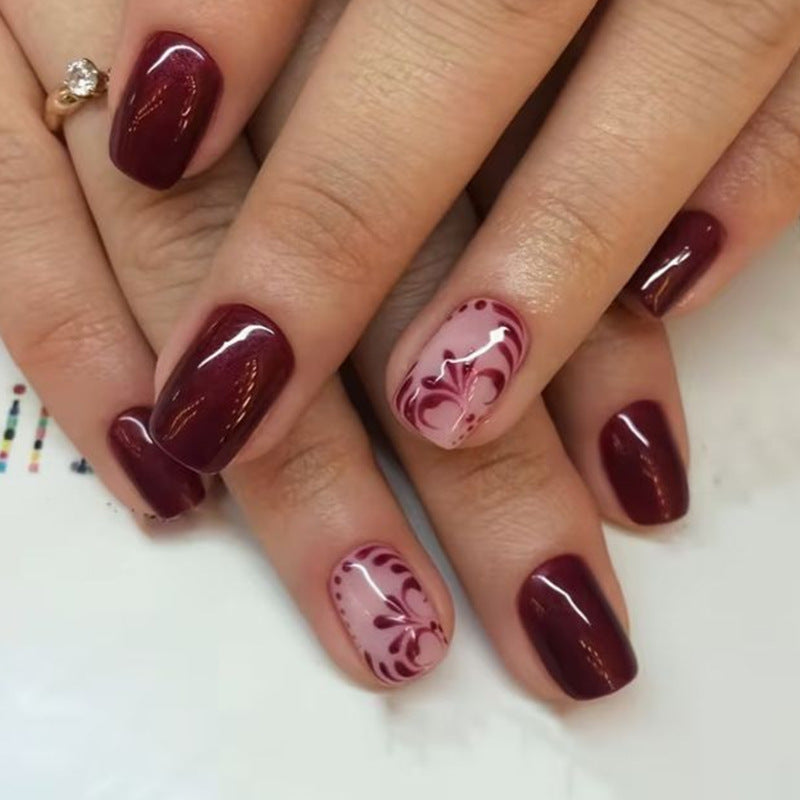 Elegante dekorative Nagelkunstverzierungen Brehn