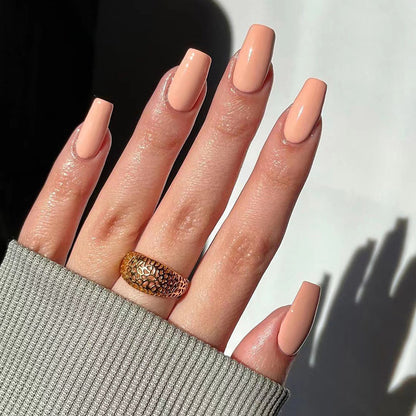 Stylische Kunstnägel im eleganten Gloss-Finish Brehn