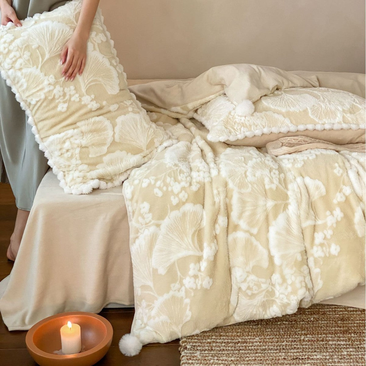 Plüsch Prägung Botanisches Samt Bettdecke & Pom-Pom Trim Kopfkissenbezug Set