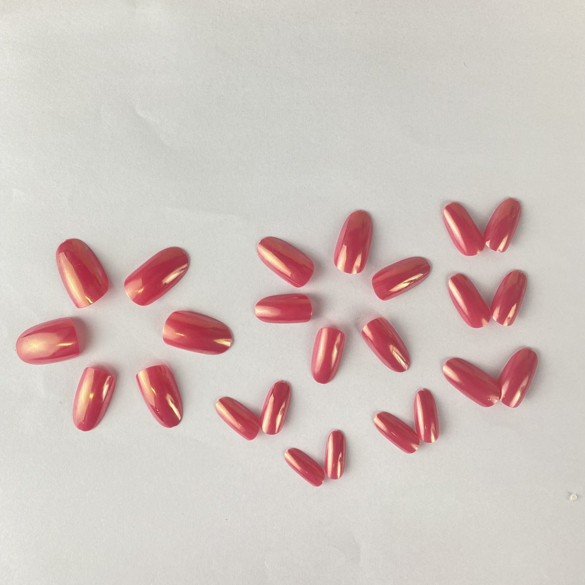 Glänzende langanhaltende Nagelkunst Brehn
