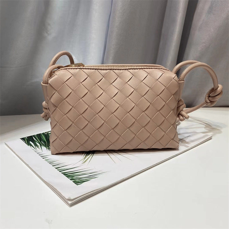 Elegante Geflochtene Umhängetasche Brehn