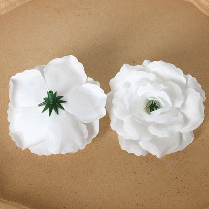 Blumenverzierter Haarschmuck