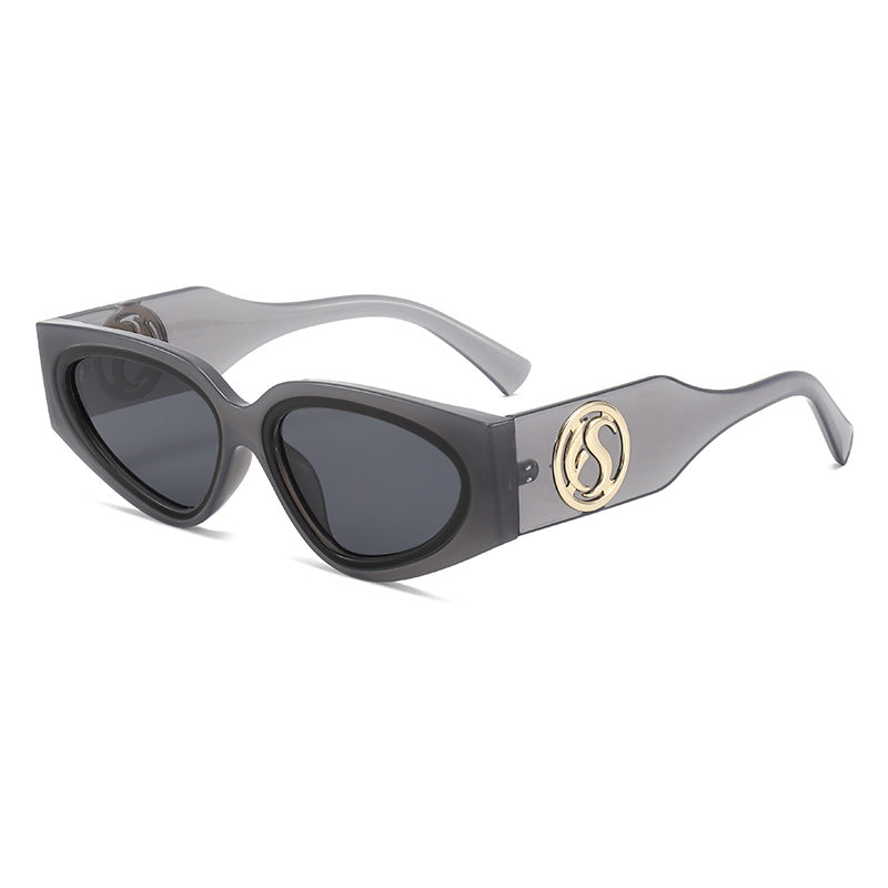 Damen Cat-Eye Sonnenbrille mit luxuriösem Rahmen und glamourösen Details Brehn