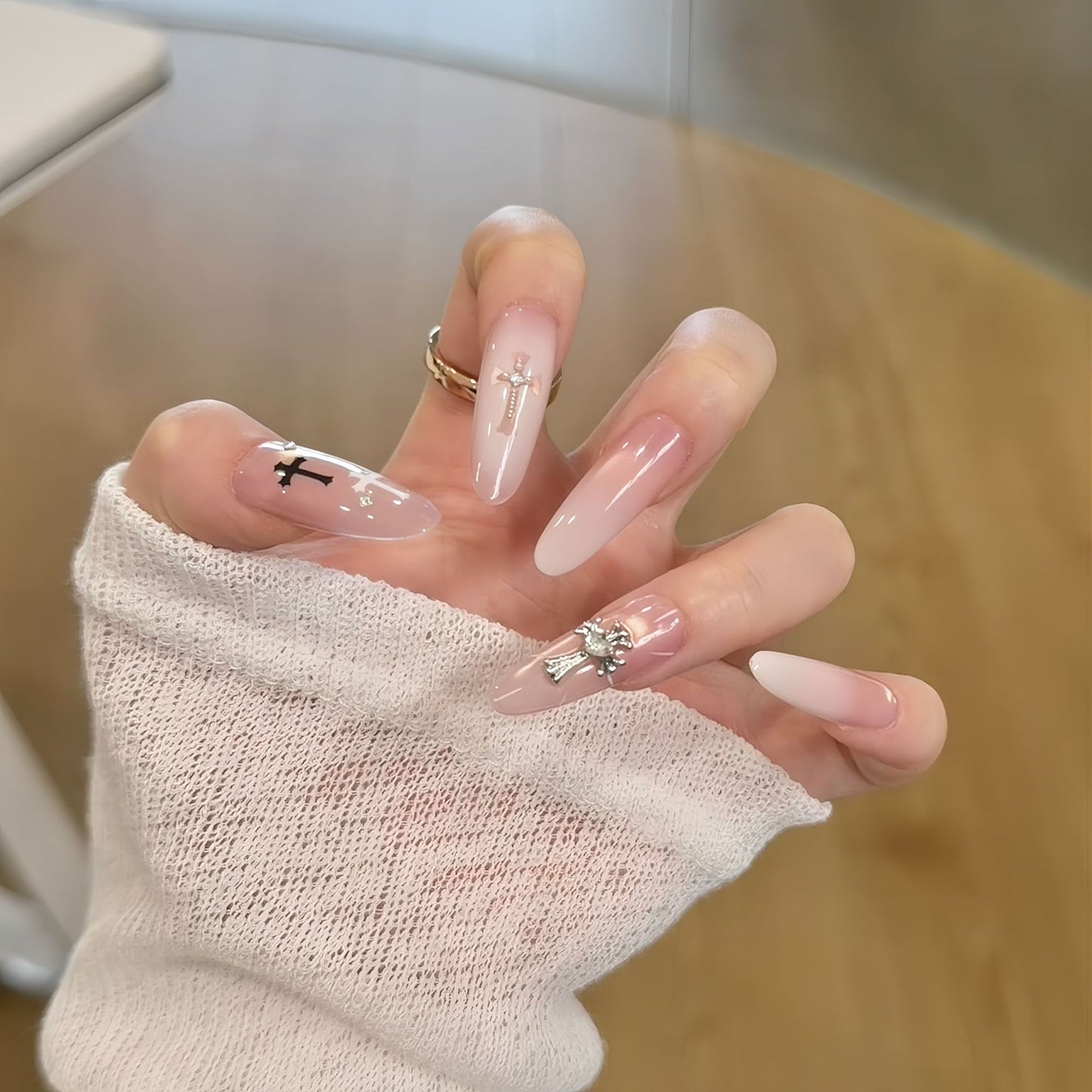 Elegante Kunstnägel mit Kreativen Designs Brehn