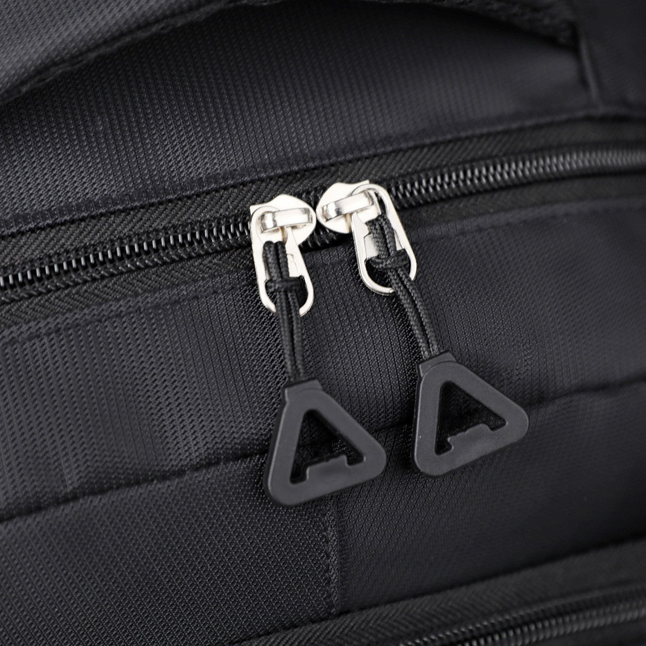 Funktionaler Multi-Taschen-Laptop-Rucksack Brehn