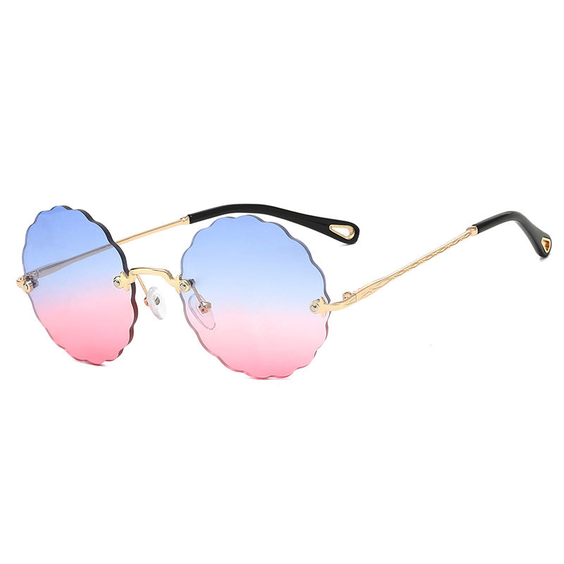 Damen Modische Brille mit verspieltem Wellenrahmen Brehn