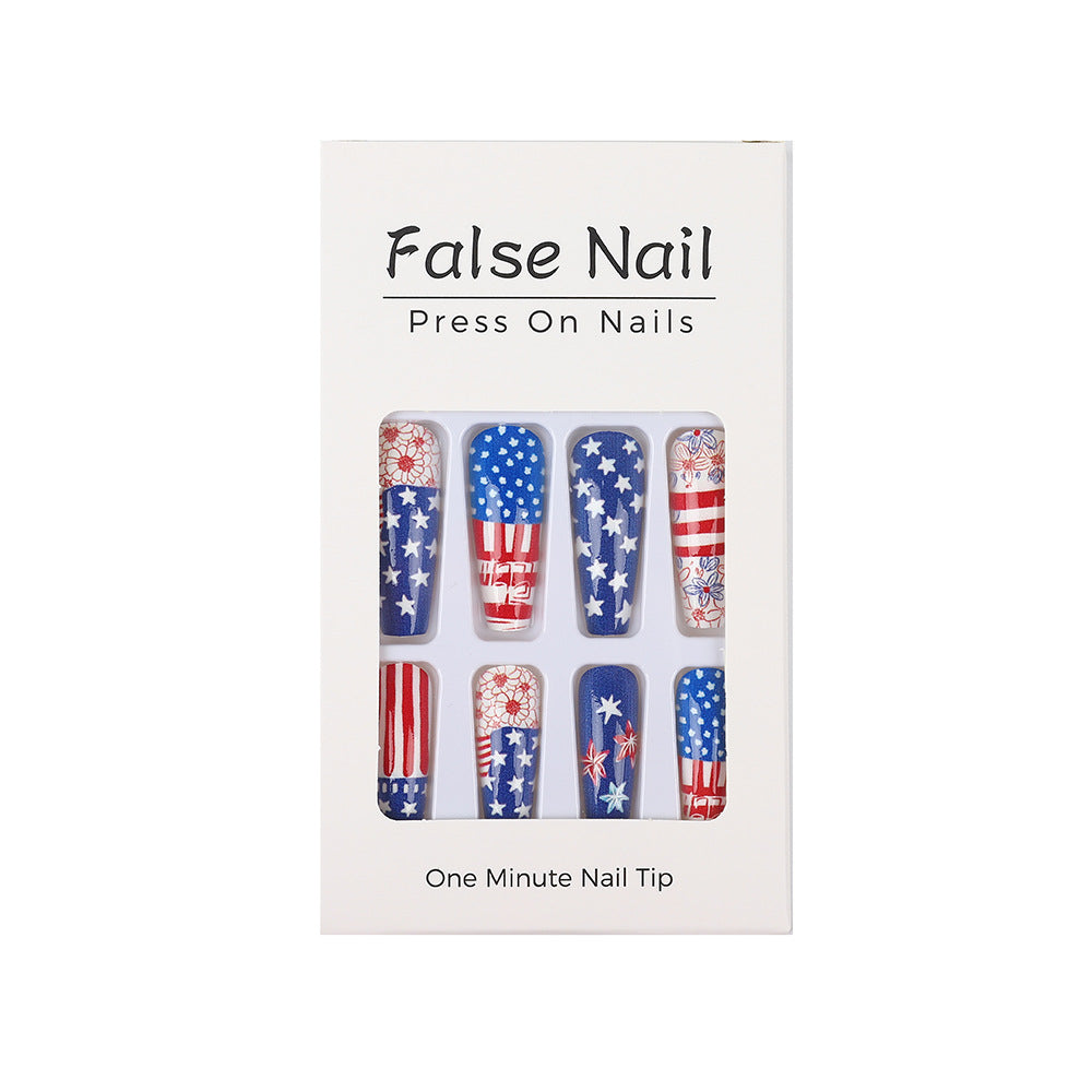 Kreative Nail Art Kunstnägel im patriotischen Design Brehn