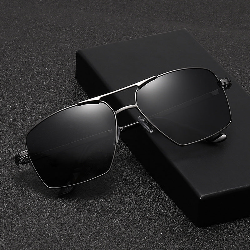 Herren moderne Sonnenbrille im eleganten Rahmen Brehn