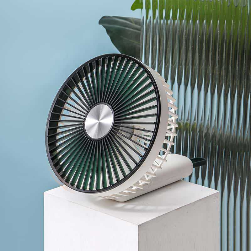 Frauen Tragbarer Tischventilator mit höhenverstellbarem Design Brehn