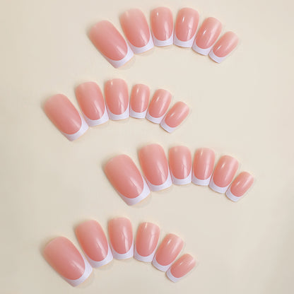 Kunstnagelset mit hochwertigen französischen Spitzen Brehn