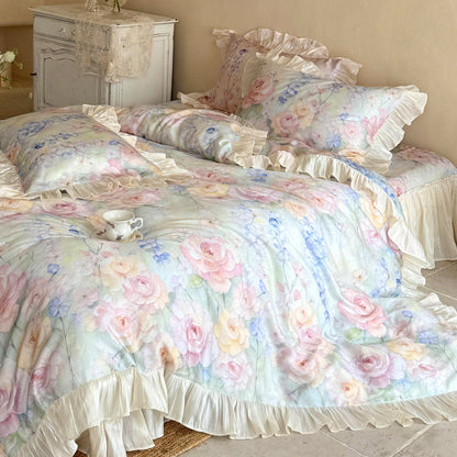 Romantisches Aquarell-Rosen-Baumwollsatin-Rüschende Bettbezug-Ensemble mit Satinbesatz-Bett Rock & Dekorativen Rüschenshams