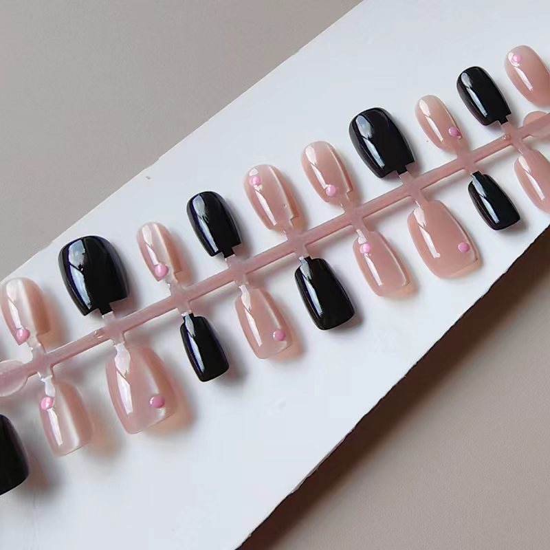 Kunstfingernägel Im Eleganten Schwarz-Pink Design Brehn