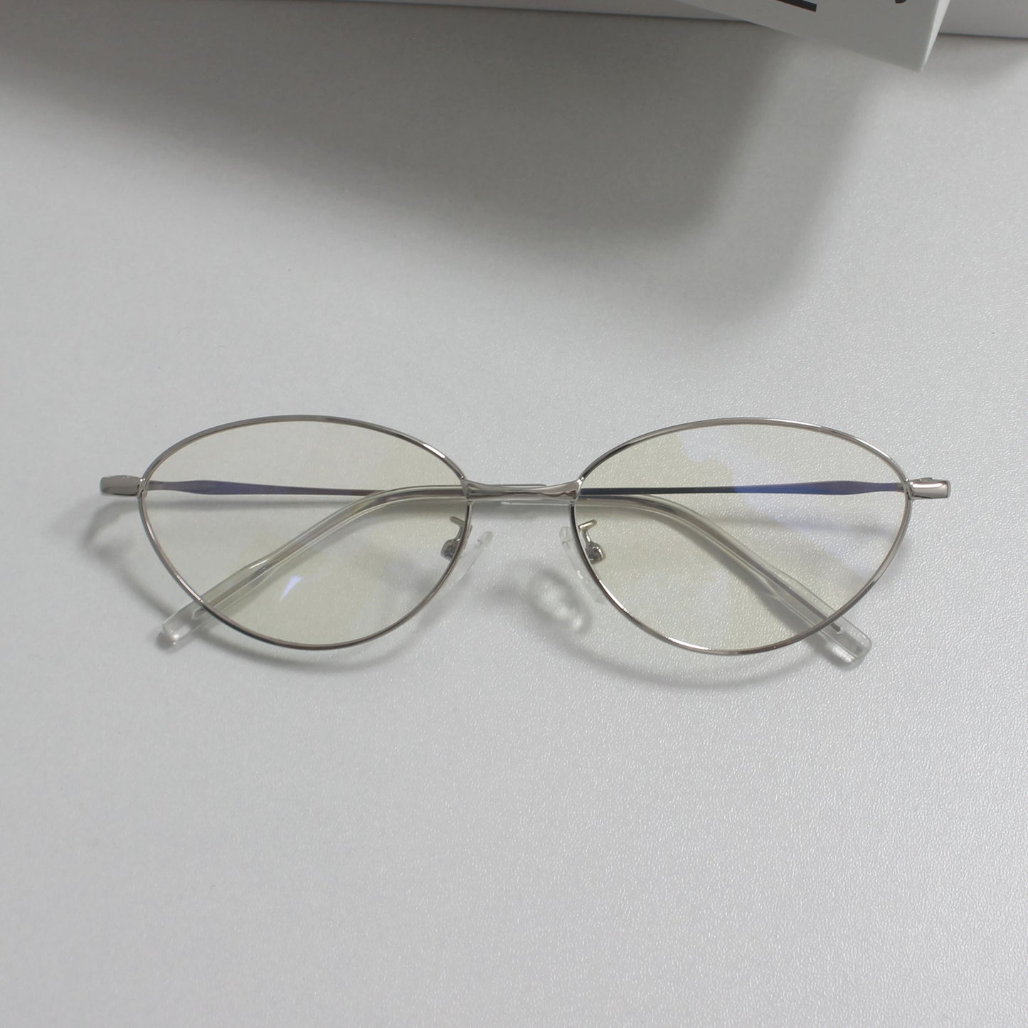 Modische Rechteckige Brille mit Feinem Metallrahmen Brehn