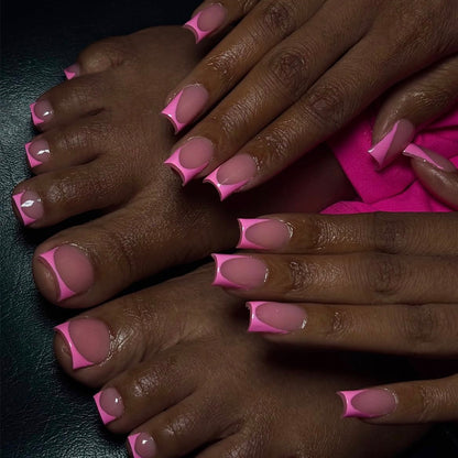 Kunstnagelset mit modernem Design und elegantem Spitzenlook Brehn