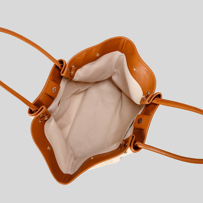 Elegante strukturierte Strohtasche