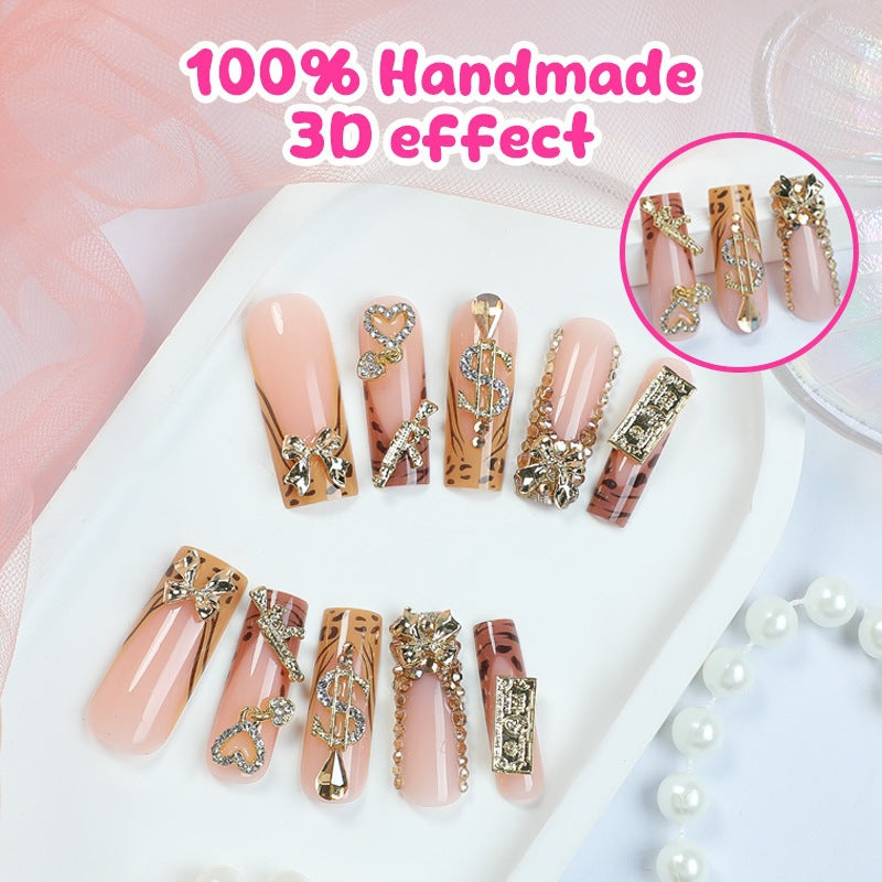 Kunstnagelset mit glamourösen Designs und 3D-Akzenten Brehn