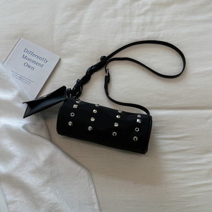 Nieten Crossbody Tasche