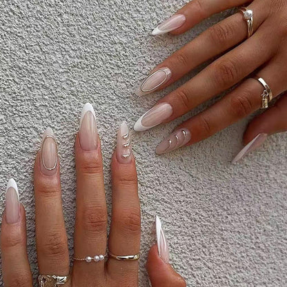 Kunstnagelset mit elegantem Spitzen-Design und kreativen Akzenten Brehn