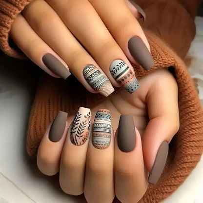Geometrisches Muster Nagelkunst Design Brehn