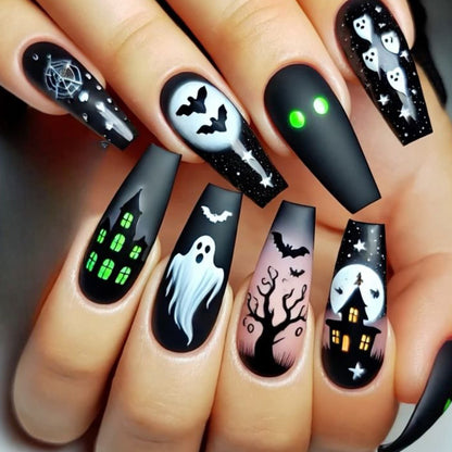 Spooky Gothic-Themen Nagelkunstverlängerungen Brehn